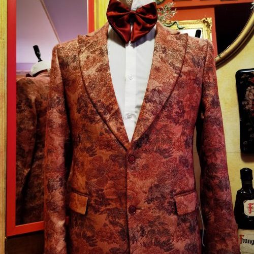Κοστούμι Ινδού μαχαραγιά με χρυσή κλωστή. Ευγενική προσφορά της εταιρείας Gentleman Luxury - Φίλιππος Πιμενίδης. (Συλλογή Σφεντόνας)